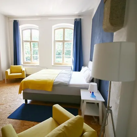 Nr9marinehafen * Stralsund